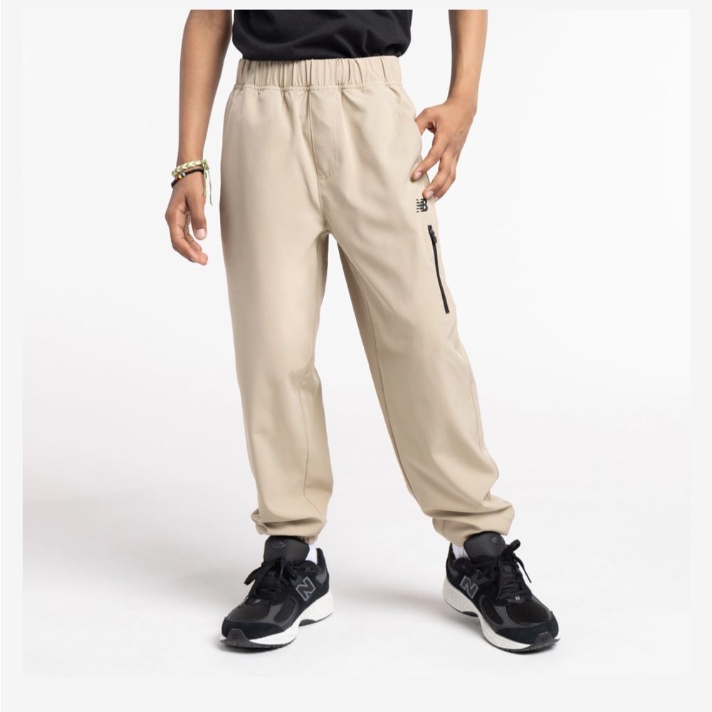 New Balance Beige Joggers with Black Accents. Kids Size 14/16. NEW.